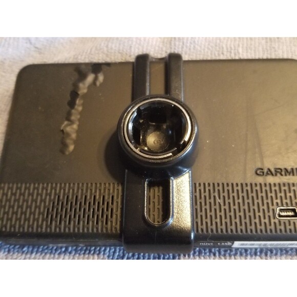 Garmin Nuvi 1350 pre owned, working, recent maps - Picture 6 of 9